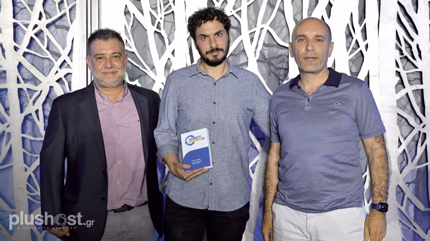 Loyalty Awards 2022: Στην Plushost.gr Gold και Bronze Awards