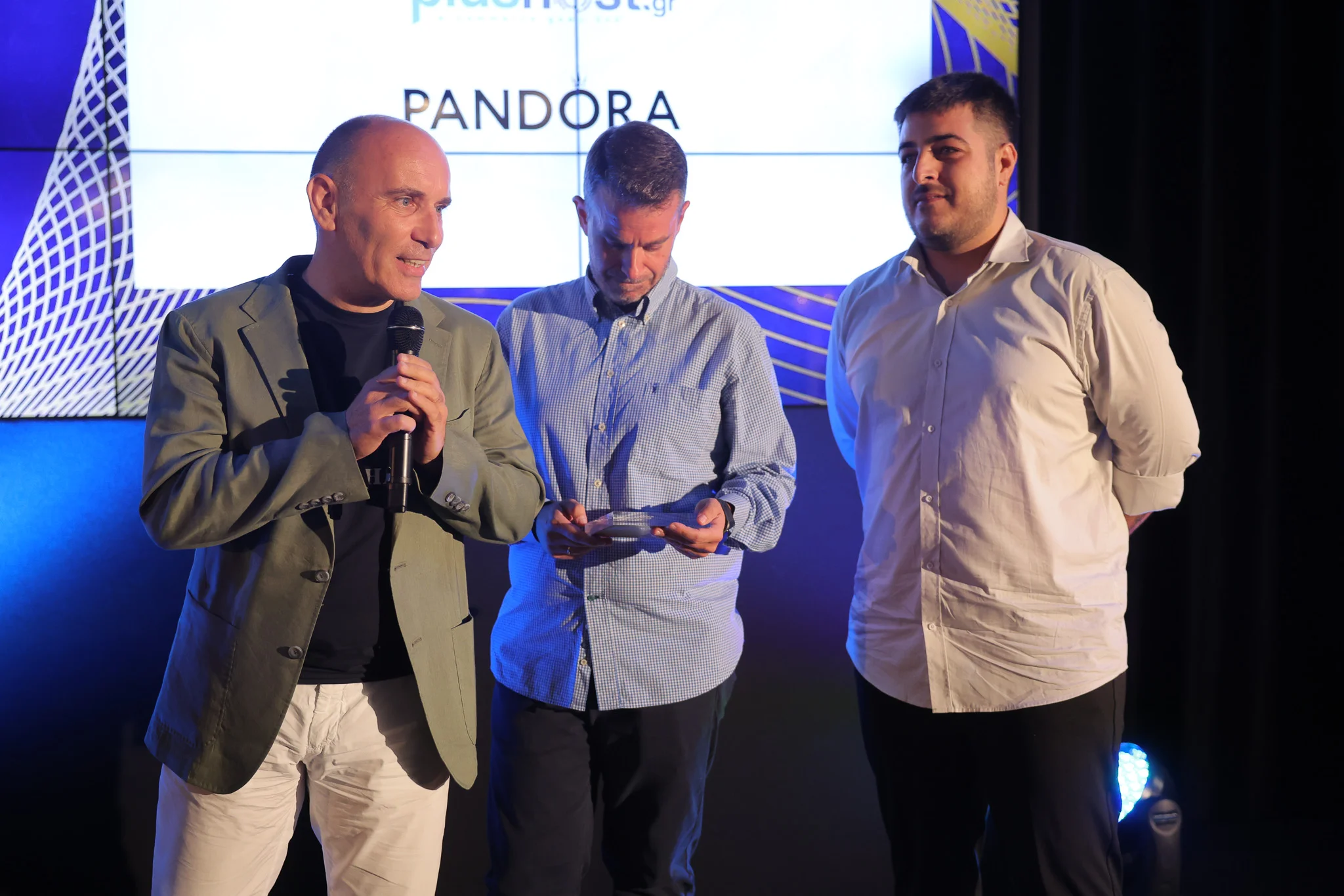 H Plushost για 2η συνεχόμενη χρονιά Agency of The Year στα UX | CX Awards 2024 7